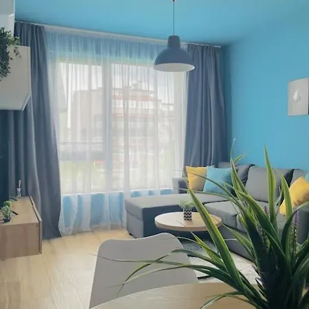 Luxurious 1bdr With Parking Daire Sofya